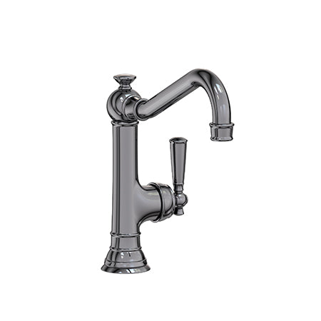 Single Handle Kitchen Faucet in Multiple Finishes - Maison&Co.