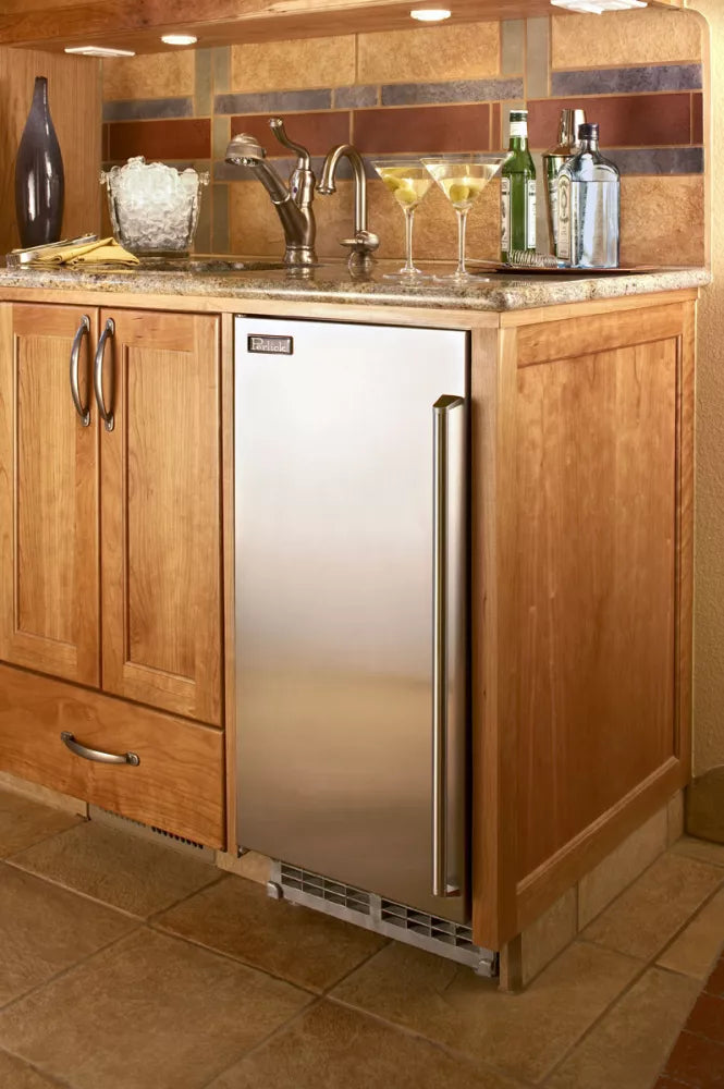 15 Inch Clear Ice Maker with 27 lb. Storage Capacity, 55 lbs. Production Capacity per 24 Hours, Front Vented and Forced Air Refrigeration System: Requires Custom Panel - Maison&Co.