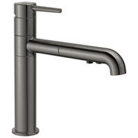 Delta Trinsic®: Single Handle Pull-Out Kitchen Faucet - Maison&Co.