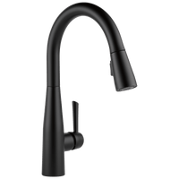 Delta Essa®: Single Handle Pull-Down Kitchen Faucet - Maison&Co.