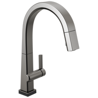 Delta Pivotal™: Single Handle Pull Down Kitchen Faucet with Touch<sub>2</sub>O® Technology - Maison&Co.